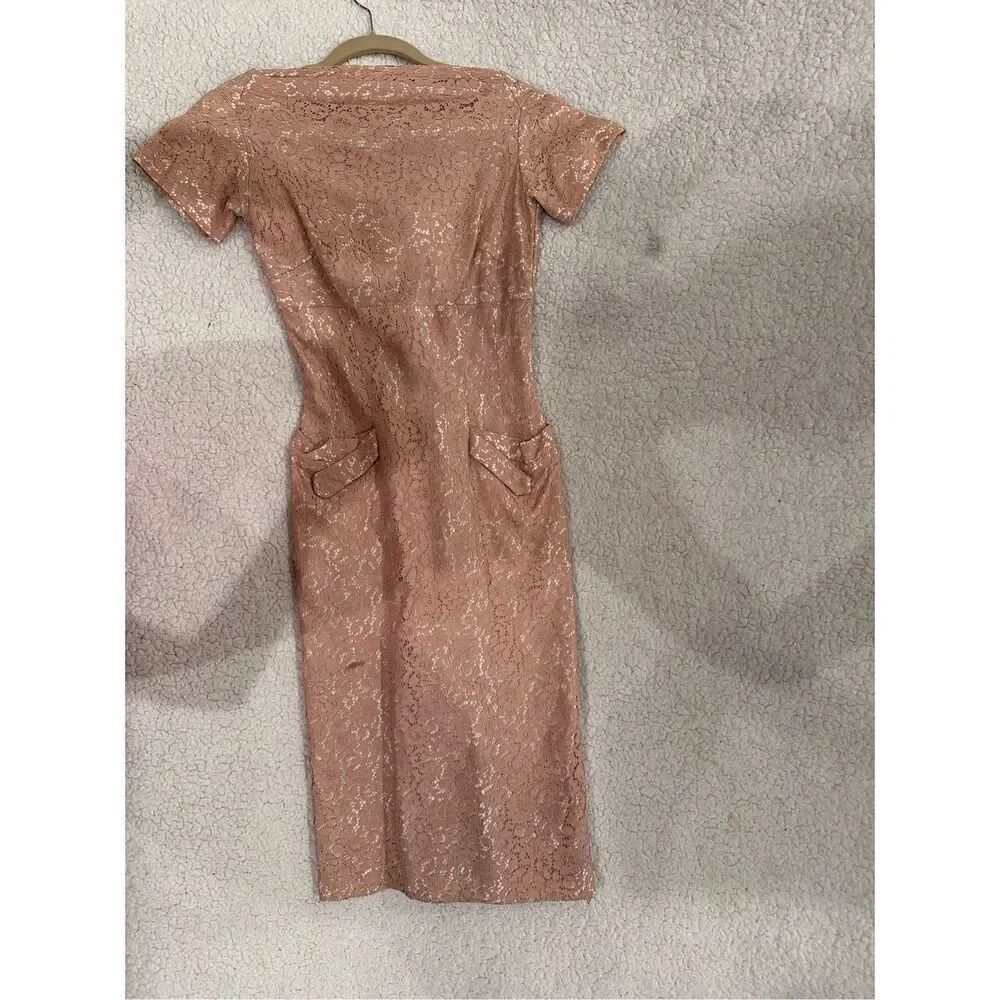 Women’s vintage pink lace dress size 11 women’s M